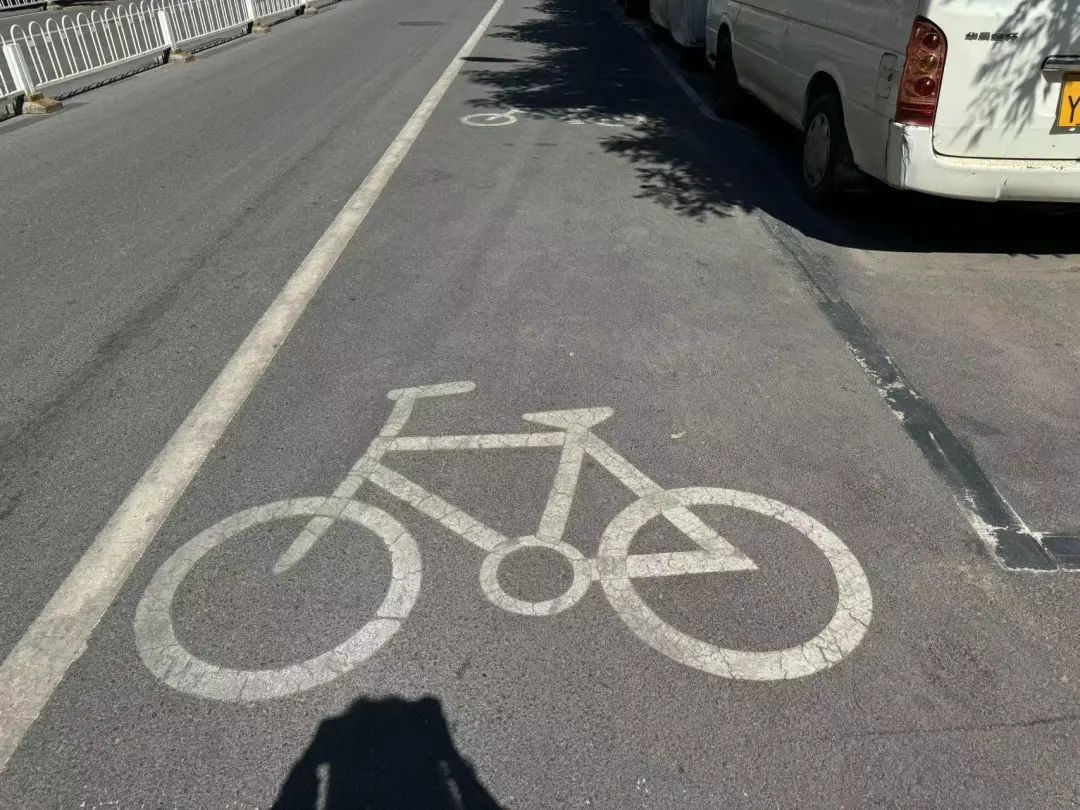 “效果很明显”！北京这里“停两排”的问题，就这么解决了→