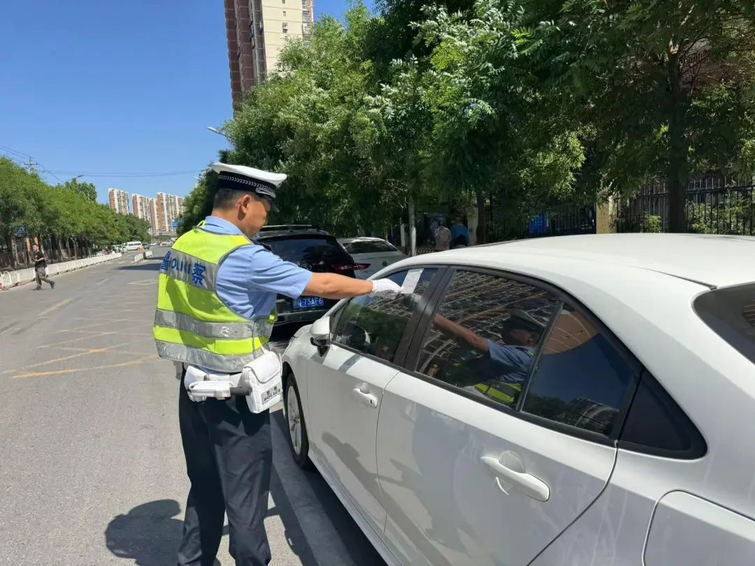 “效果很明显”！北京这里“停两排”的问题，就这么解决了→