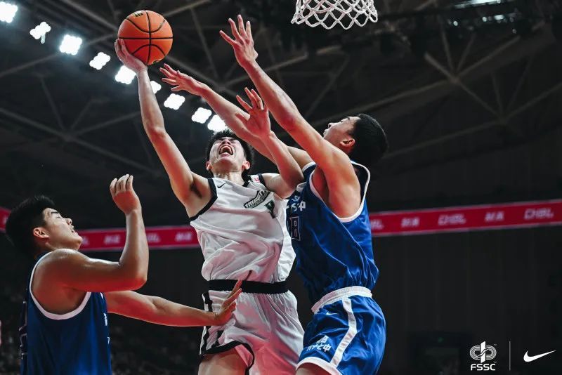 湖南地质中学男篮,全国总冠军! 湖南地质中学男篮,全国总冠军!