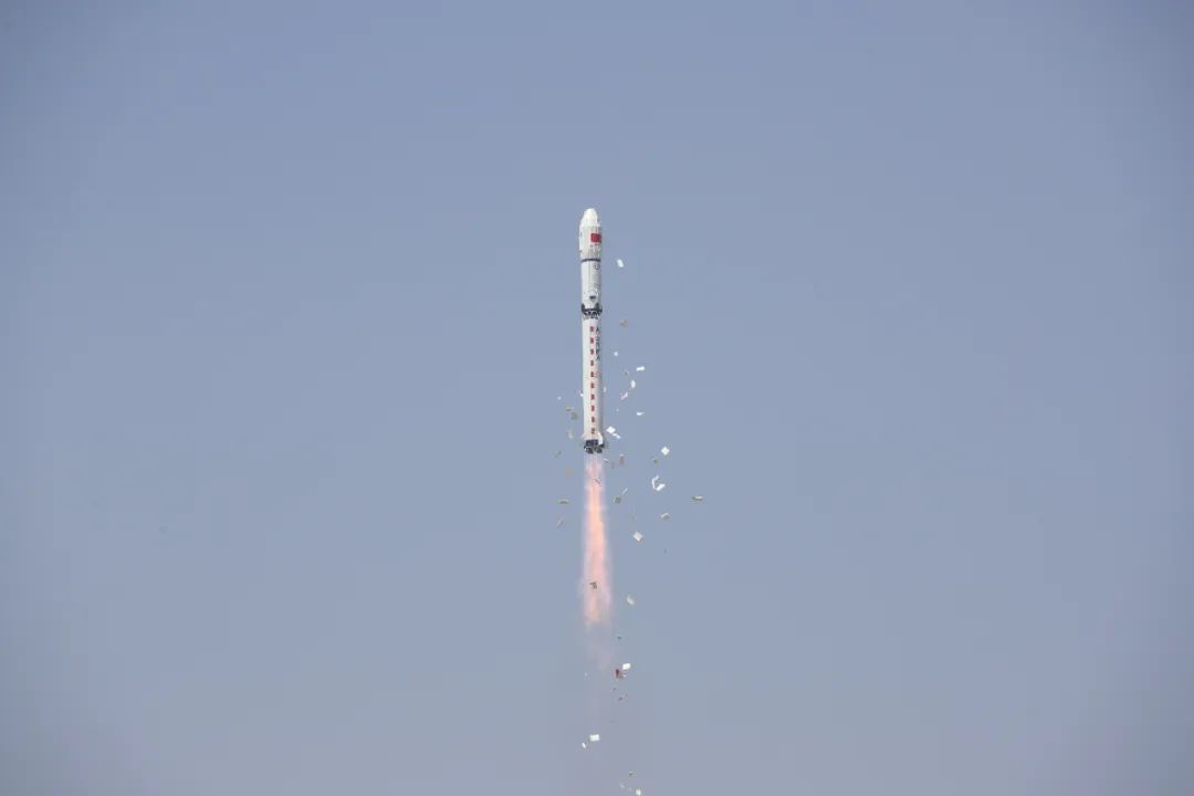 “郑州航空港号”卫星发射成功
