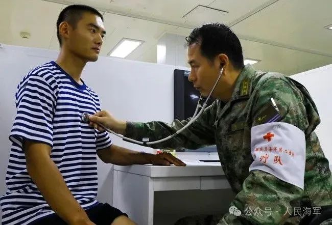 海军友爱号医院船,赴西沙群岛巡诊 海军友爱号医院船,赴西沙群岛巡诊