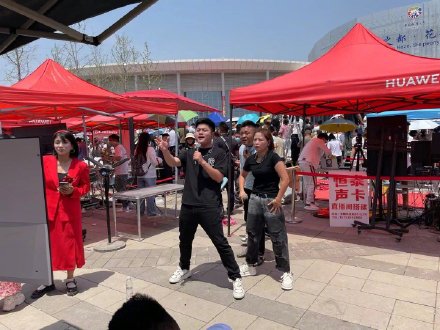 郭有才直播现场有主播3天涨粉3.7万 郭有才直播现场有主播3天涨粉3.7万