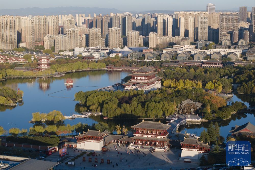 西安:古城新貌引客来 西安:古城新貌引客来