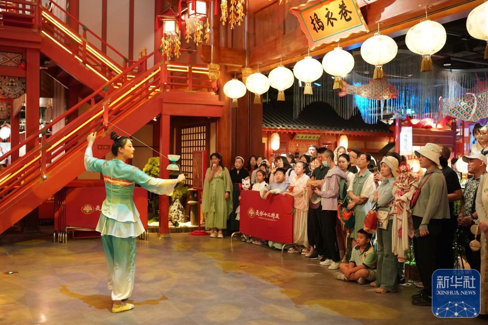 西安:古城新貌引客来 西安:古城新貌引客来