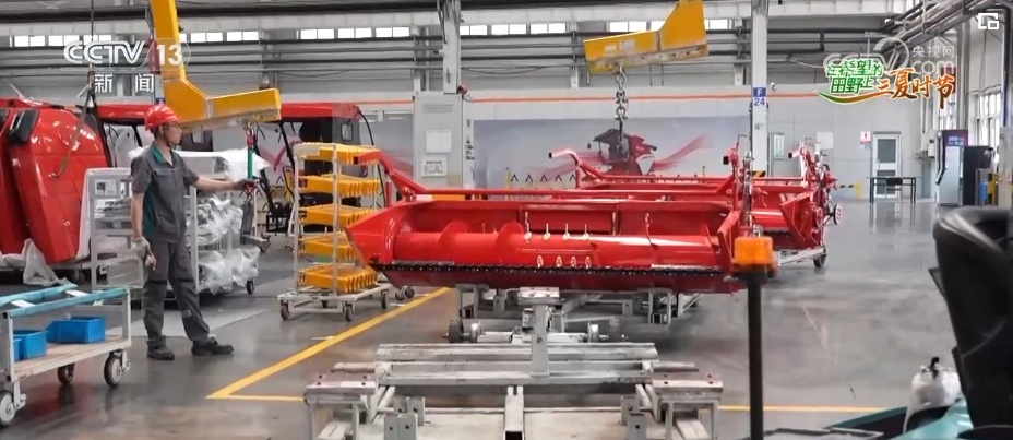 智能平台“携手”智能农机 现代化场景遍及“三夏”生产各环节