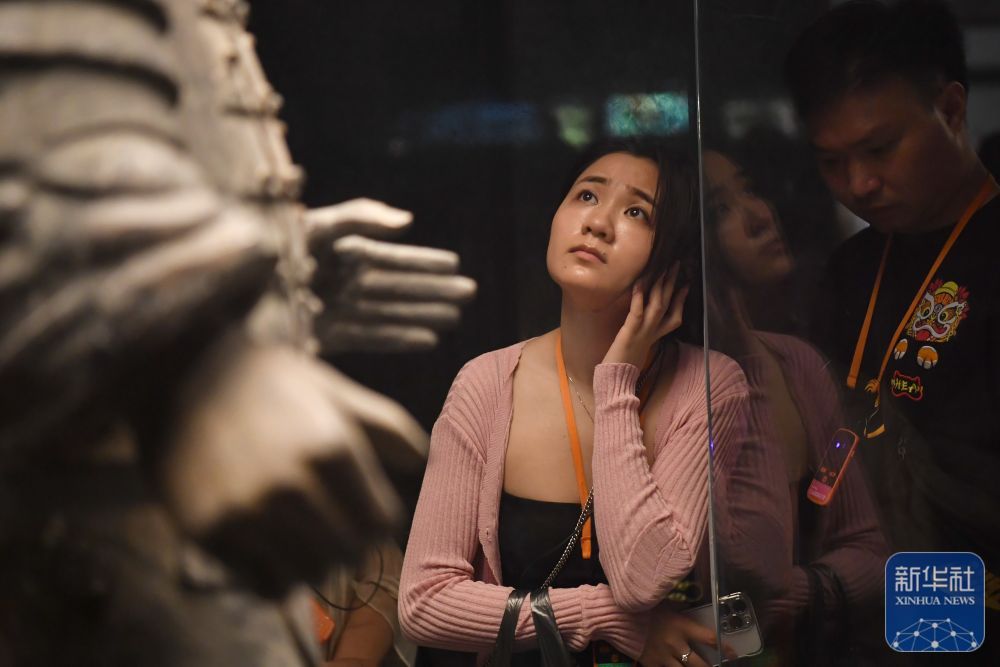 西安:古城新貌引客来 西安:古城新貌引客来