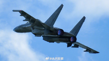 振翅长空!空军战机训练高清大片 振翅长空!空军战机训练高清大片