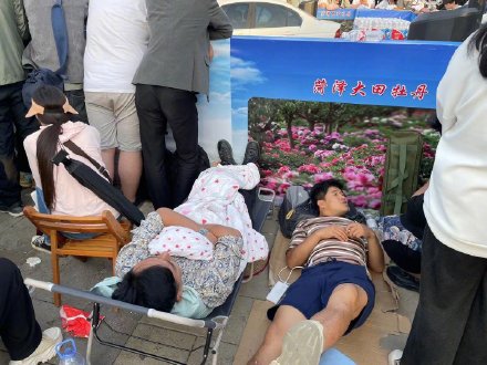 郭有才直播现场有主播3天涨粉3.7万 郭有才直播现场有主播3天涨粉3.7万