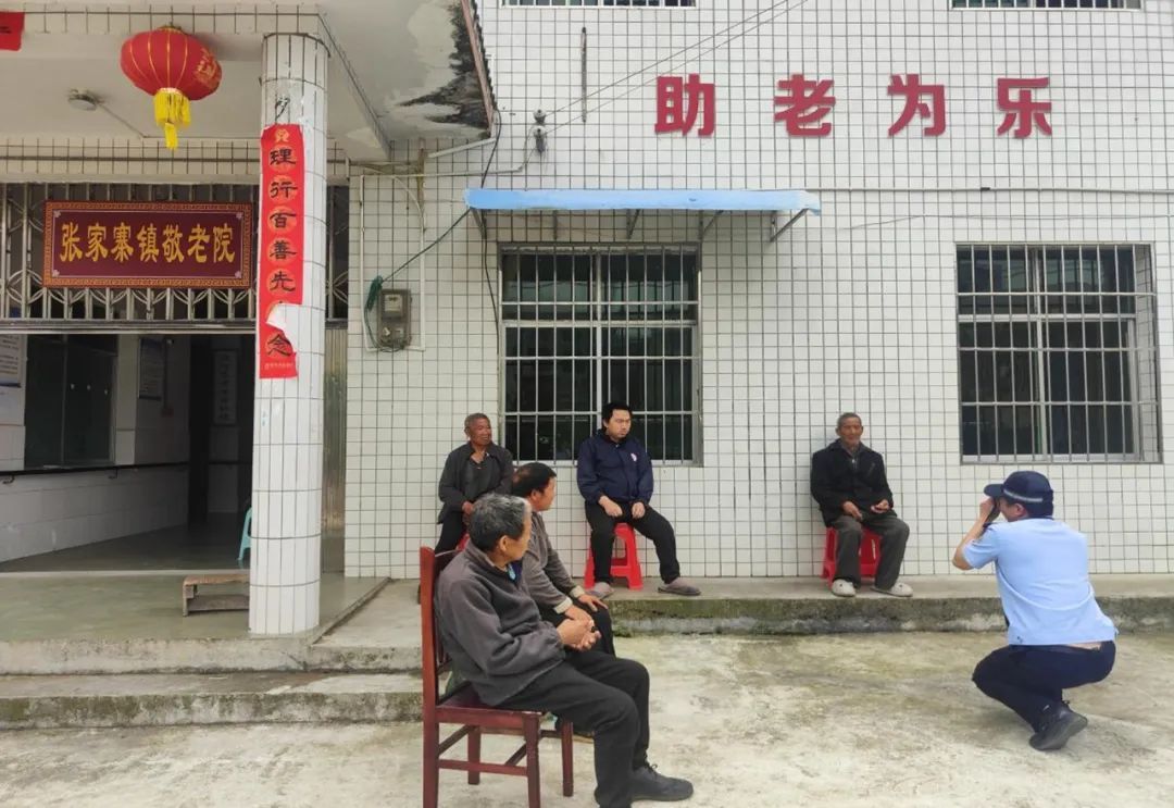 派出所民警都忙些啥? 派出所民警都忙些啥?