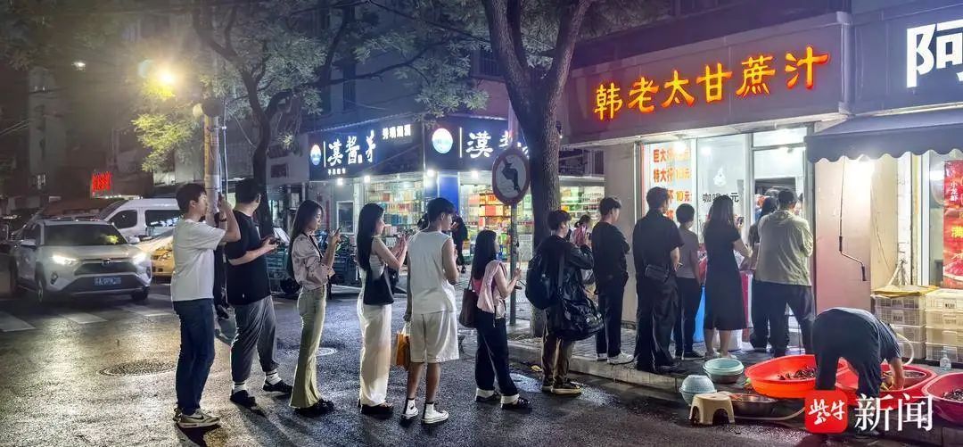 “10元手冲咖啡阿姨”火了！网友：我看不懂，但我大受震撼……