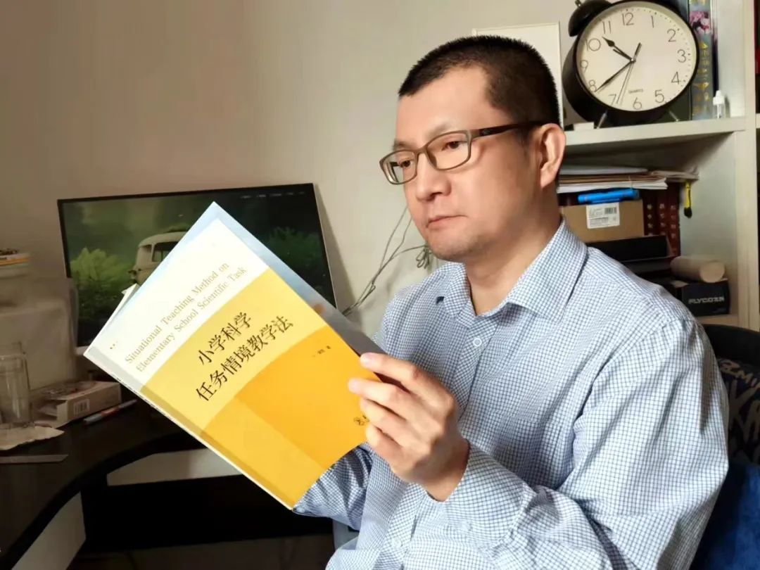 罹患帕金森的他,1年敲出20多万字的教研手记…… 罹患帕金森的他,1年敲出20多万字的教研手记……