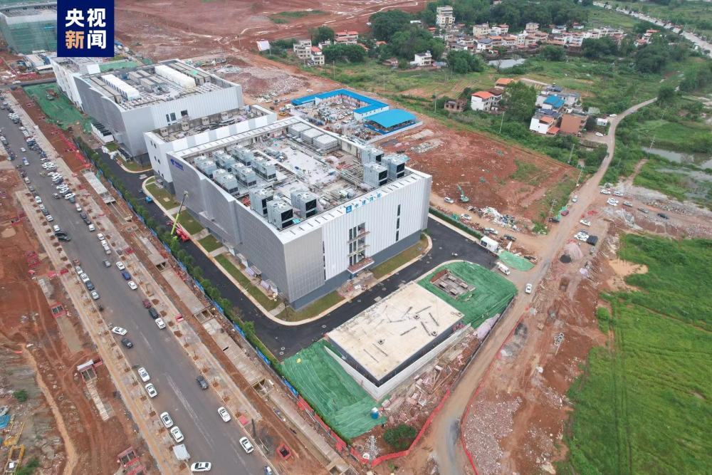 大湾区首个大规模全液冷智算中心完工