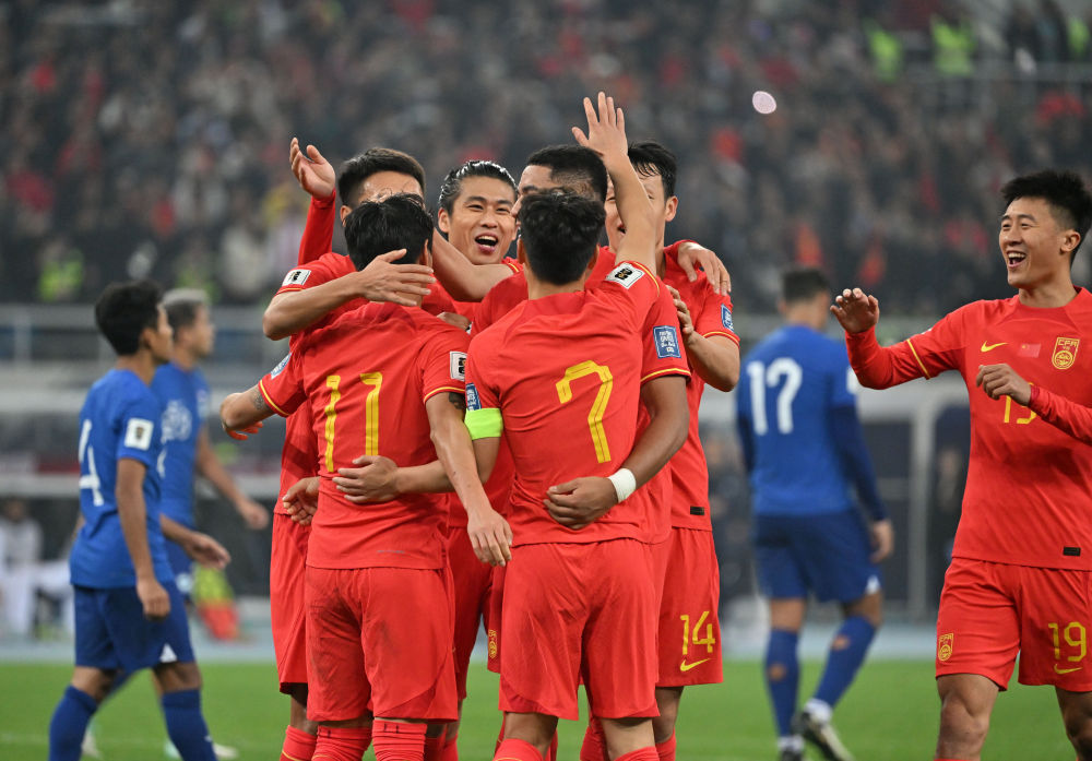 国足公布新一期集训名单 阿兰回归张玉宁落选