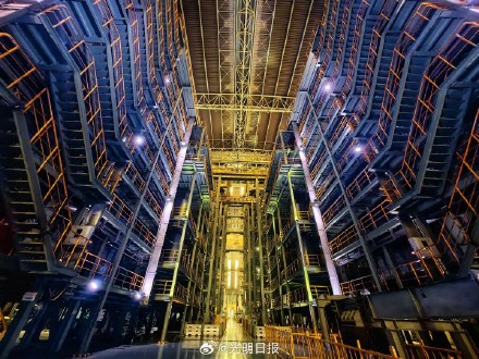 钢厂里的动物哨兵