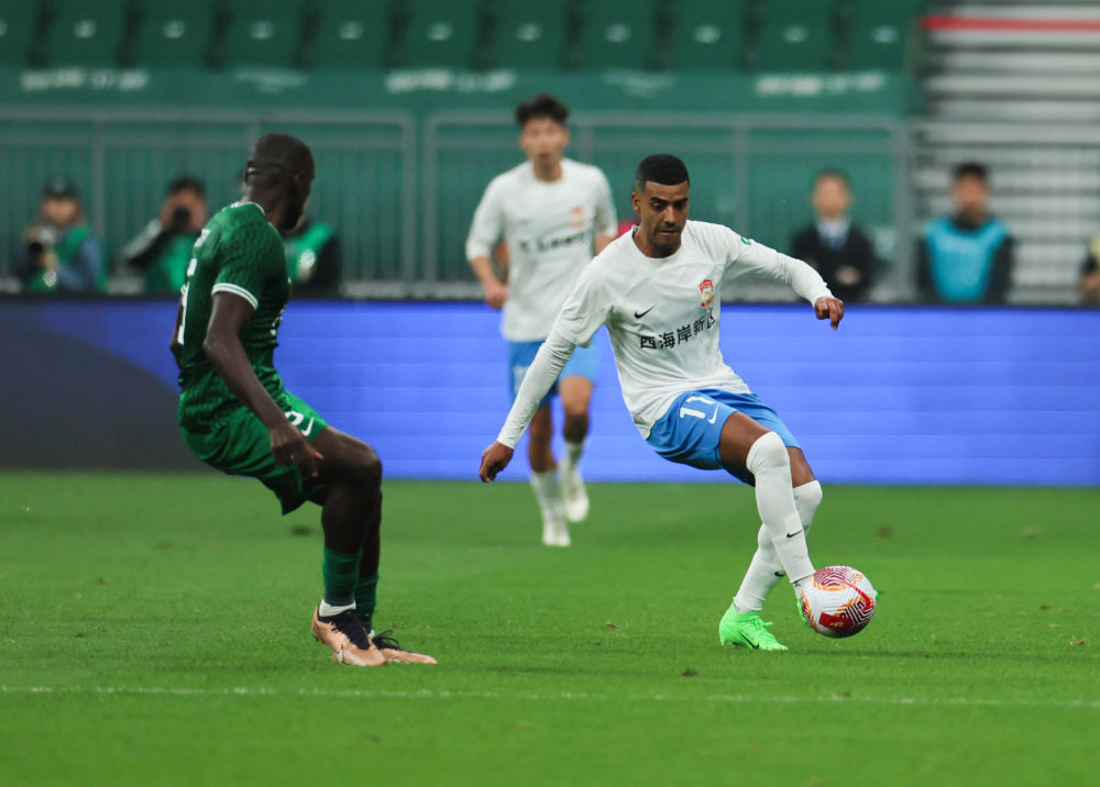 国足公布新一期集训名单 阿兰回归张玉宁落选