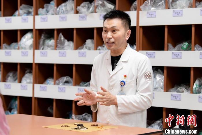 中药代茶饮“顶流”乌梅汤回归 专家呼吁理性购买