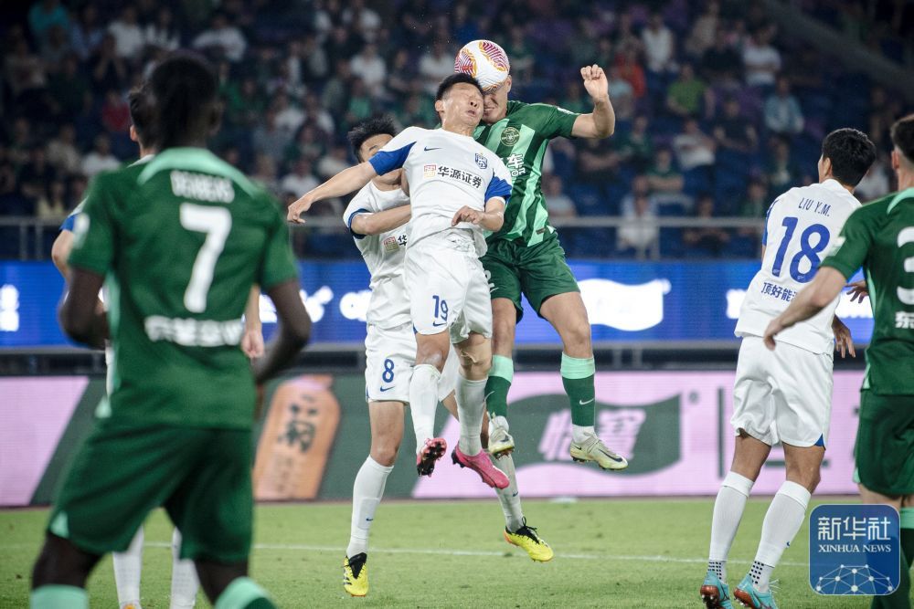 中超|浙江队胜武汉三镇 中超|浙江队胜武汉三镇