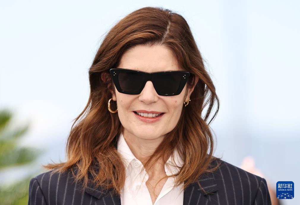 戛纳电影节：主竞赛单元影片《我的马赛洛》主创亮相拍照式