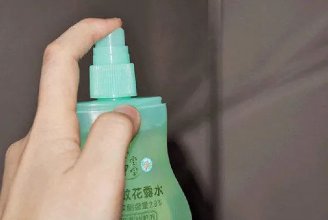 电蚊香千万不要“连轴转”!花露水、电蚊拍、杀虫剂…这些驱蚊用品也得小心! 电蚊香千万不要“连轴转”!花露水、电蚊拍、杀虫剂…这些驱蚊用品也得小心!