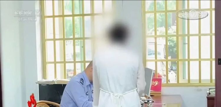 震惊！狂骗近300万元，男子落网了