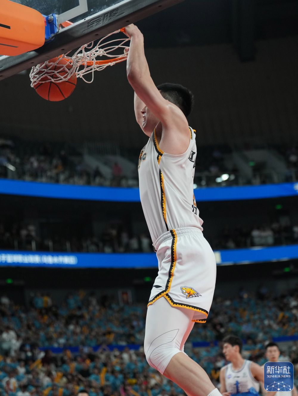 篮球｜CBA总决赛第四场：新疆伊力特对阵辽宁本钢