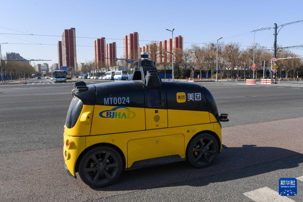 自动驾驶车大规模上路，还有多远？