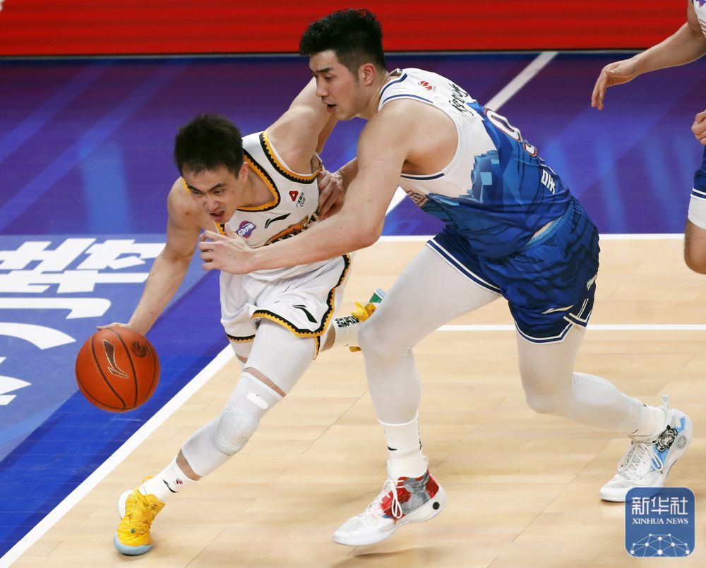 篮球｜CBA总决赛第四场：新疆伊力特对阵辽宁本钢