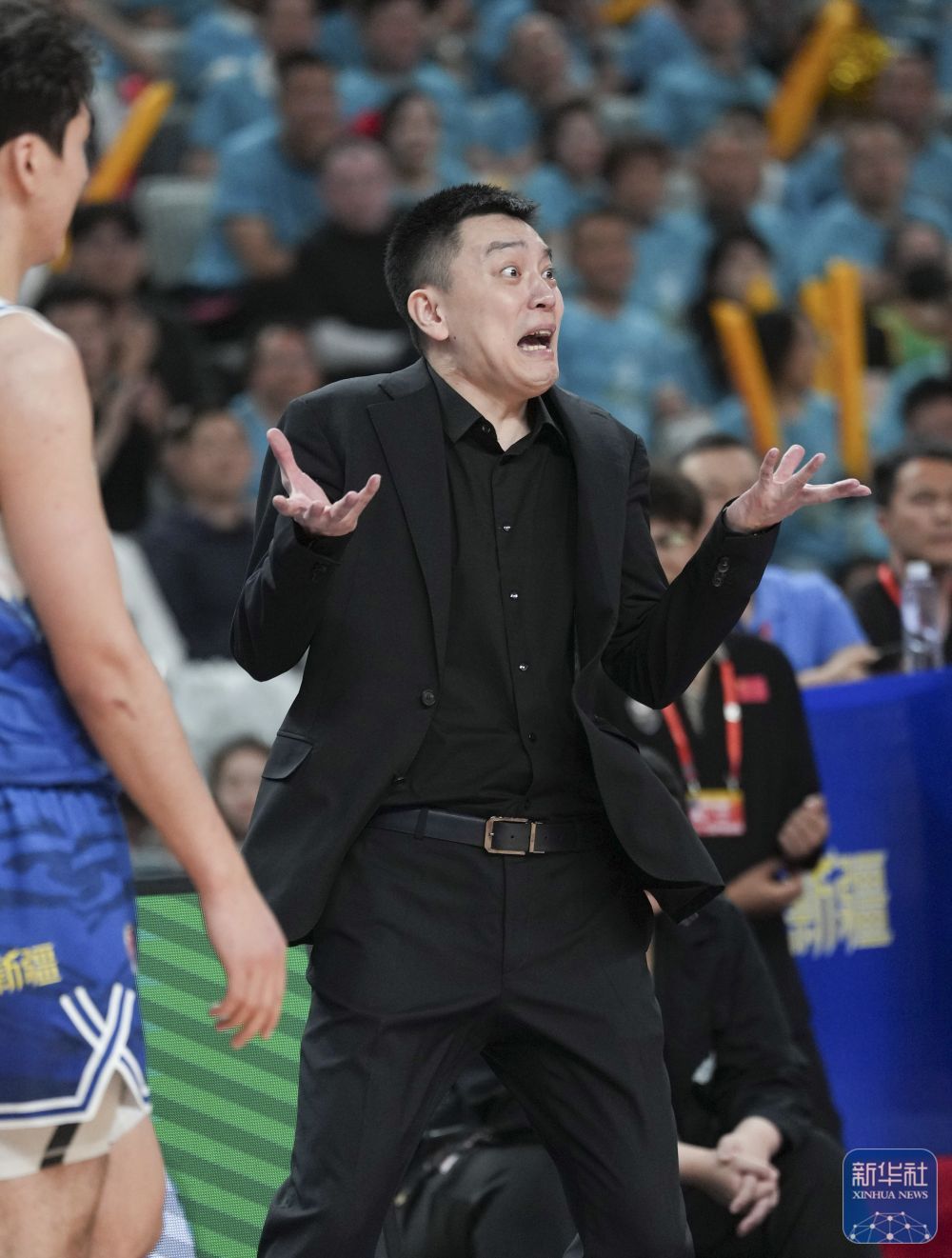 CBA：辽宁本钢队夺得总冠军