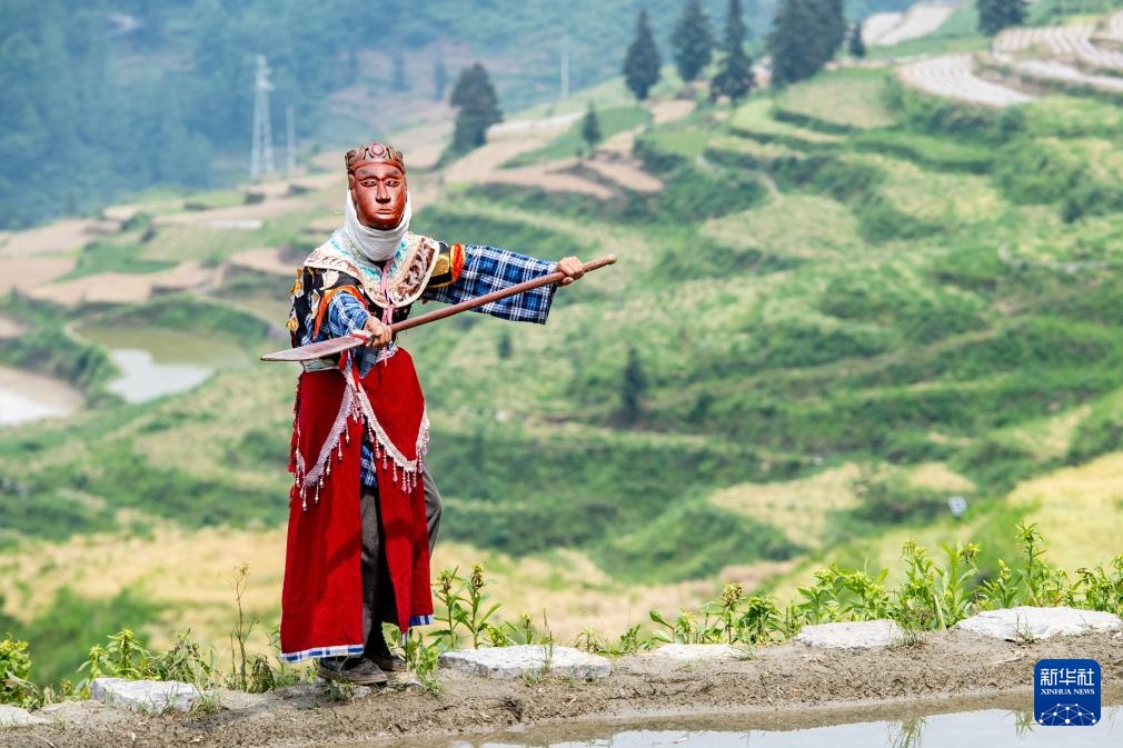 镜观·非遗丨酉阳阳戏艺人:一手耕田一手戏 镜观·非遗丨酉阳阳戏艺人:一手耕田一手戏