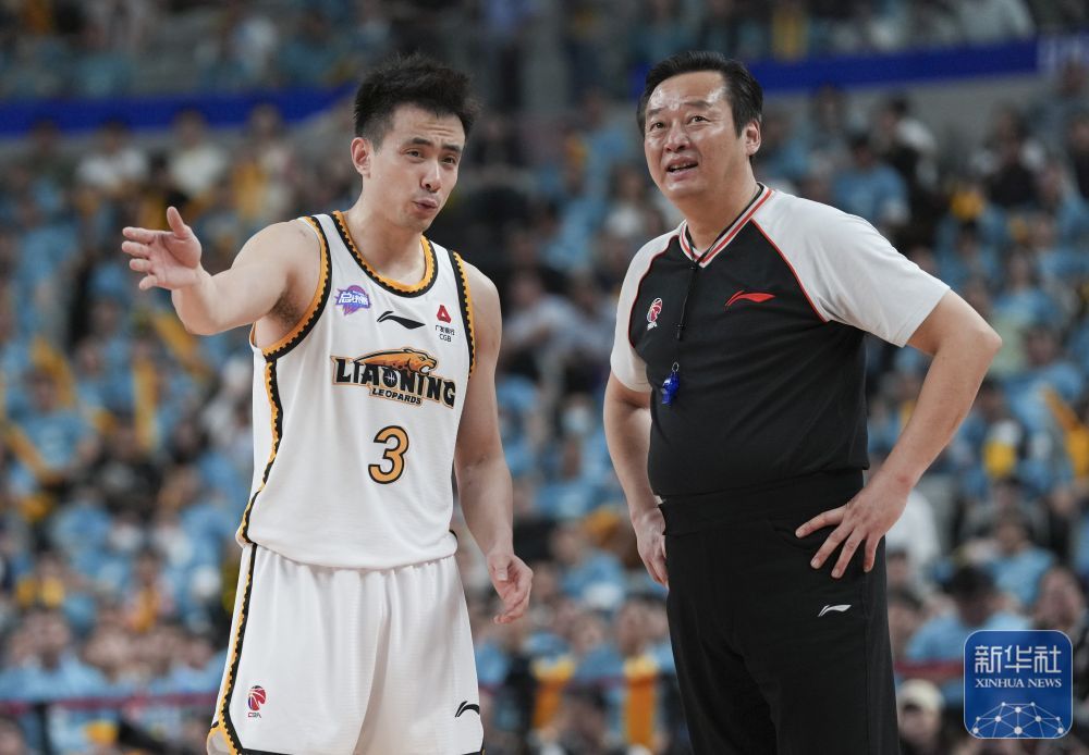 CBA：辽宁本钢队夺得总冠军