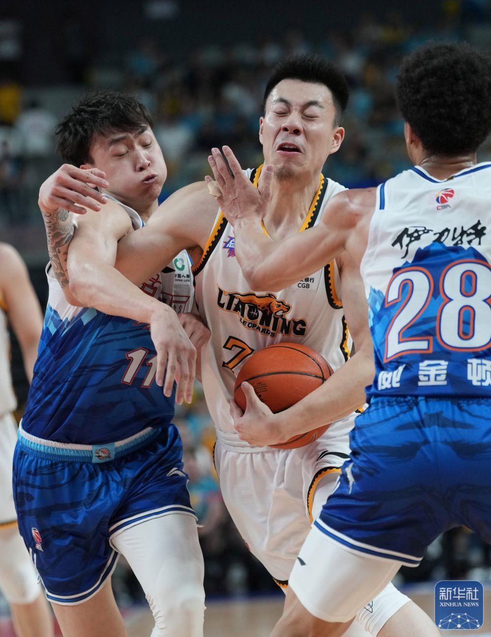 篮球｜CBA总决赛第四场：新疆伊力特对阵辽宁本钢