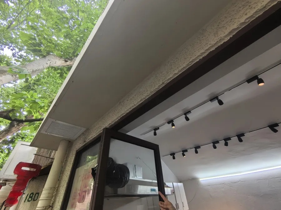 这家包子铺的店面招牌何时能办下来?最新进展→ 这家包子铺的店面招牌何时能办下来?最新进展→