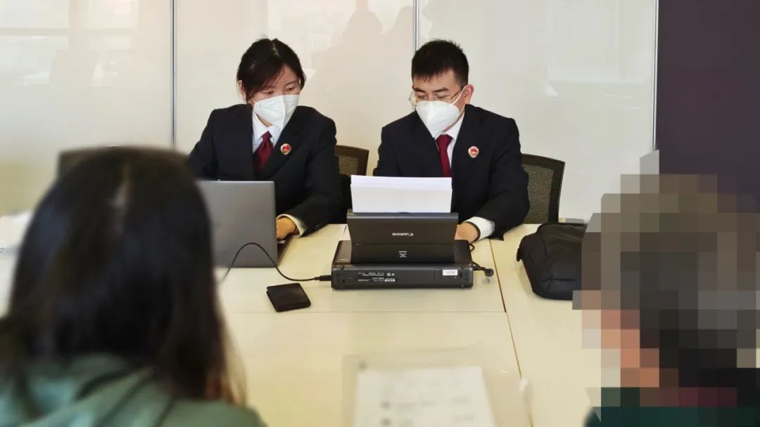 女儿高考前,她遭遇了家暴…… 女儿高考前,她遭遇了家暴……