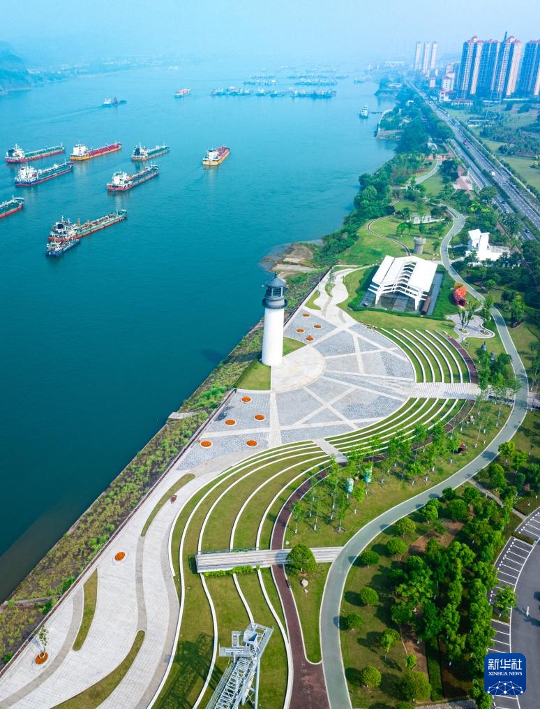 湖北宜昌：旧码头“变身”绿长廊