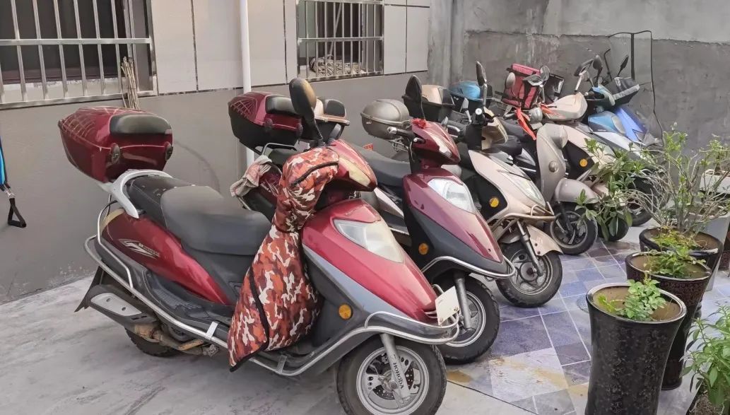 案发48小时破案,追回被盗摩托车7辆 案发48小时破案,追回被盗摩托车7辆