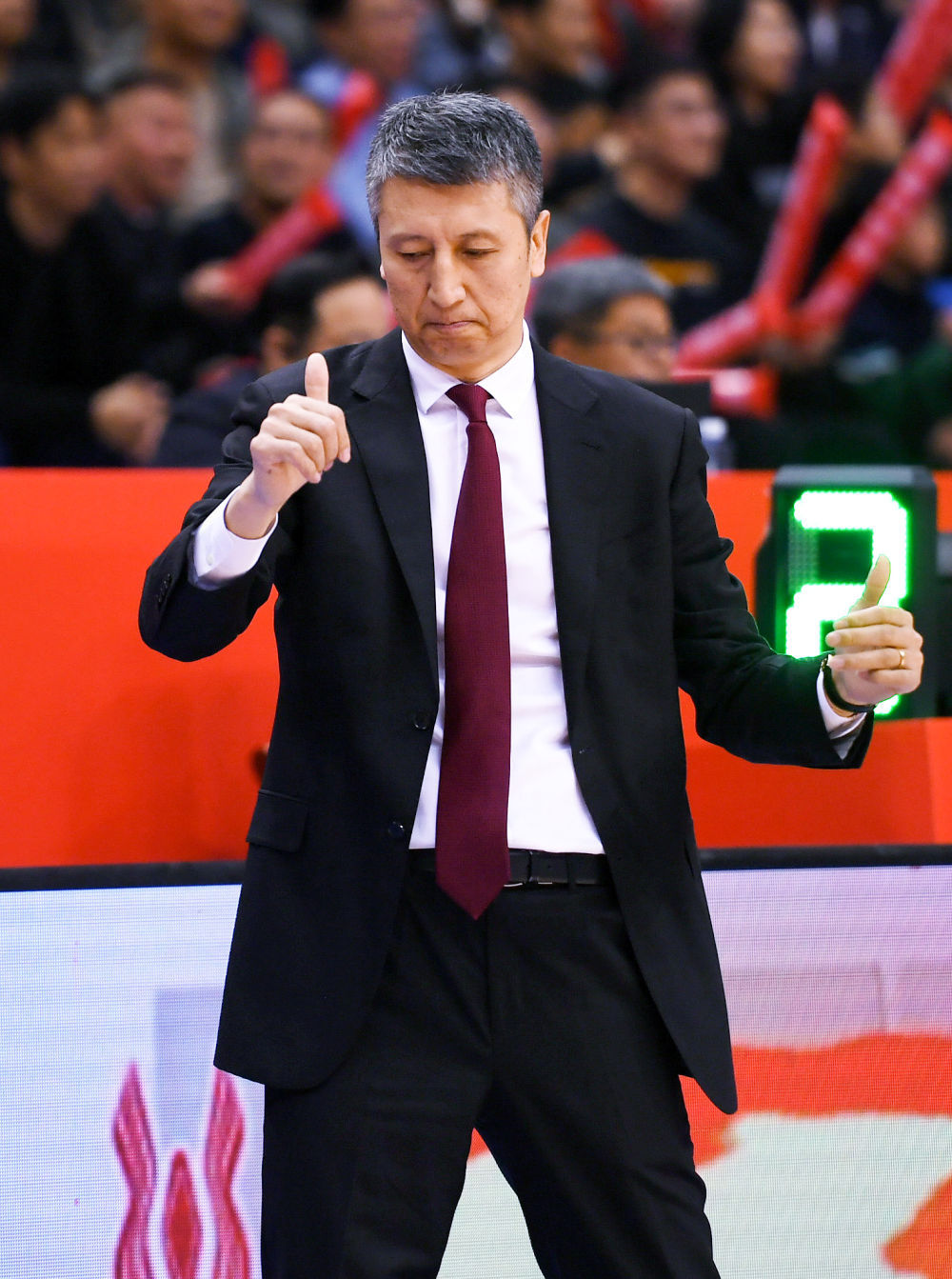 老将筑基辽宁王朝 新星涌现群雄逐鹿——CBA季后赛综述 老将筑基辽宁王朝 新星涌现群雄逐鹿——CBA季后赛综述