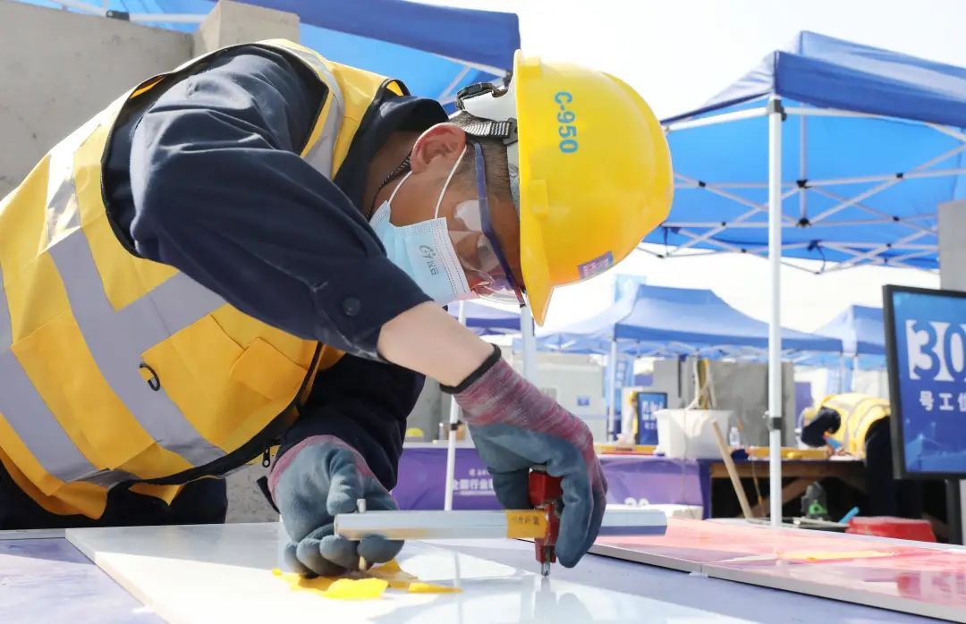 找工作要“面子”还是要“里子”?一些“工二代”做出选择 找工作要“面子”还是要“里子”?一些“工二代”做出选择