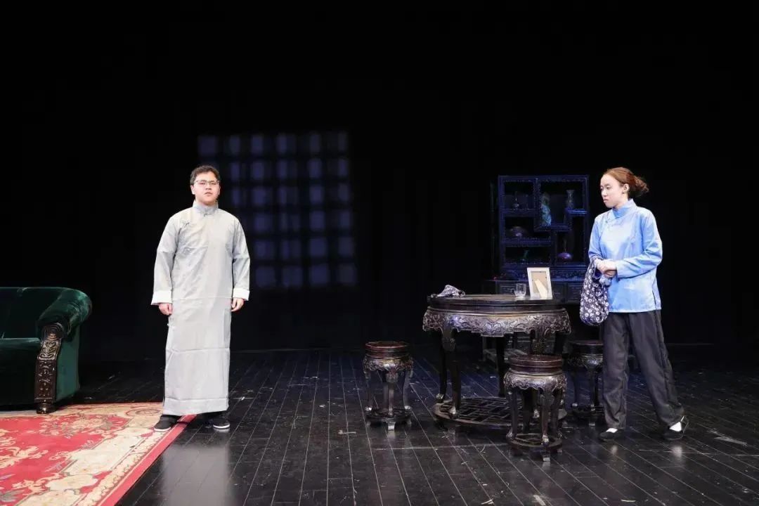 你敢信?高校这门课的期末考试竟然是去演戏 你敢信?高校这门课的期末考试竟然是去演戏