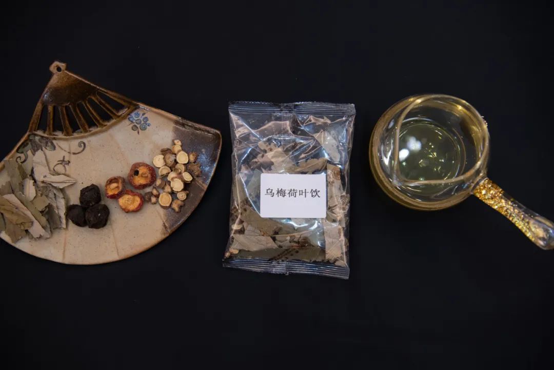 半天配出24万帖!中药突然火爆,医院服务器被挤崩,医生:这类人不建议饮用 半天配出24万帖!中药突然火爆,医院服务器被挤崩,医生:这类人不建议饮用