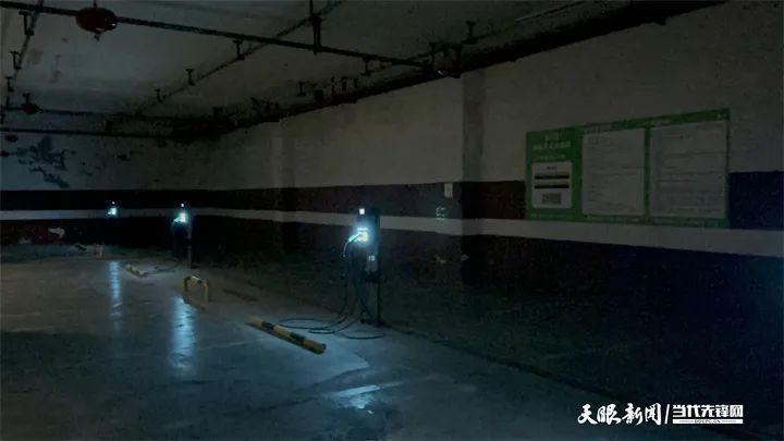 贵阳一小区充电桩长期被油车占用，物业回复→