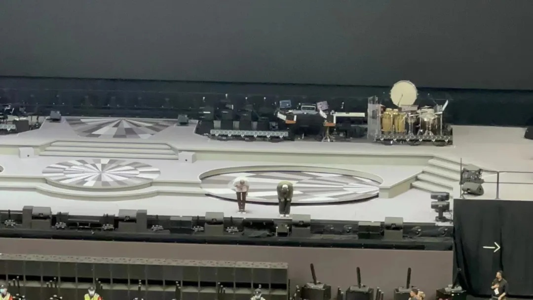 知名男星哭了,并发文道歉! 知名男星哭了,并发文道歉!