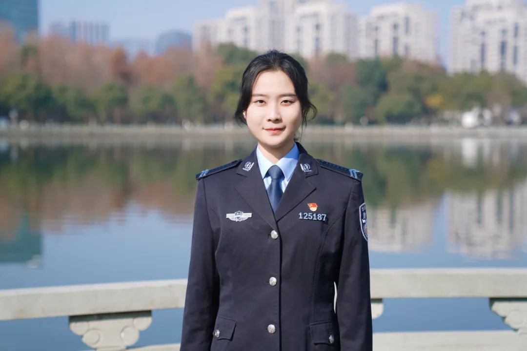 曾去清华访学，这个“00后”女警让刑侦“老手”折服！