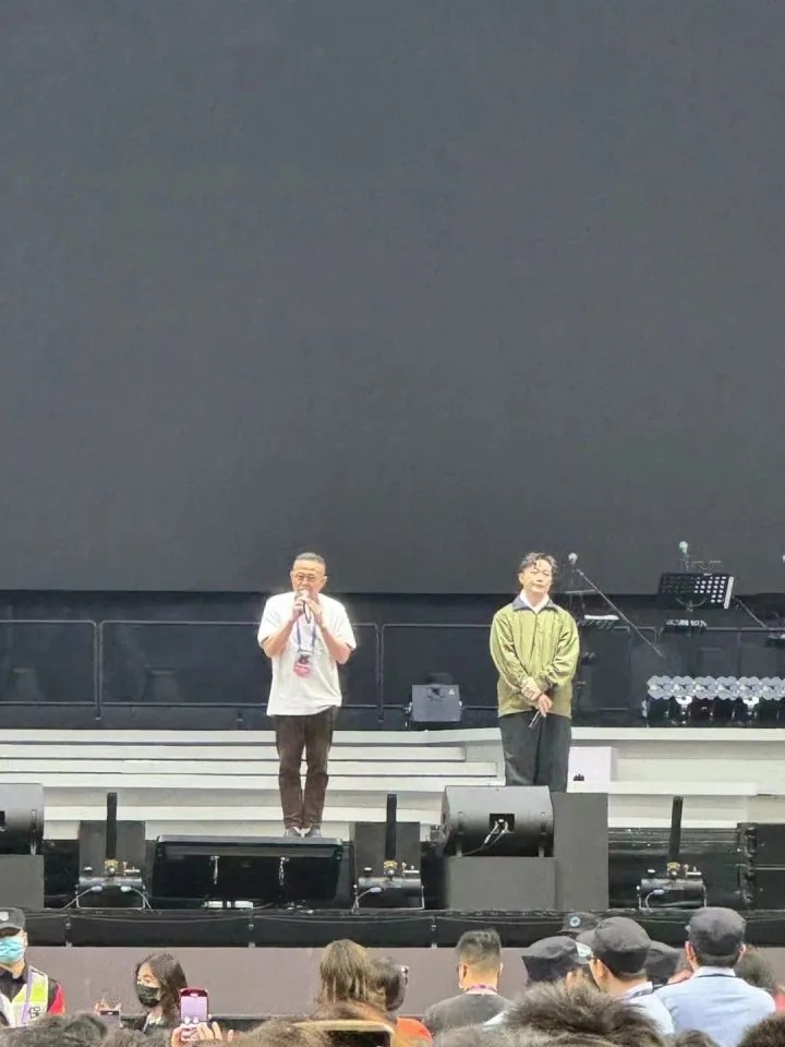 刚刚,陈奕迅道歉:对不起,再一次令大家失望 刚刚,陈奕迅道歉:对不起,再一次令大家失望