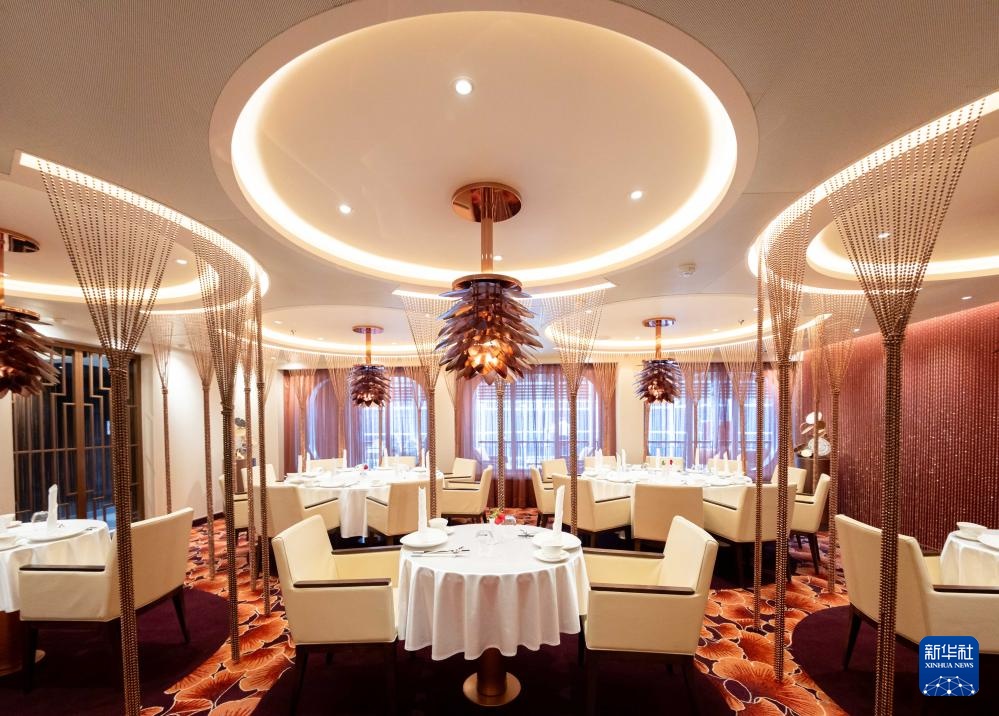 高质量发展调研行丨走进运营中的“爱达·魔都号” 高质量发展调研行丨走进运营中的“爱达·魔都号”