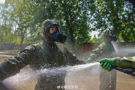 防化兵洗消训练日常 防化兵洗消训练日常