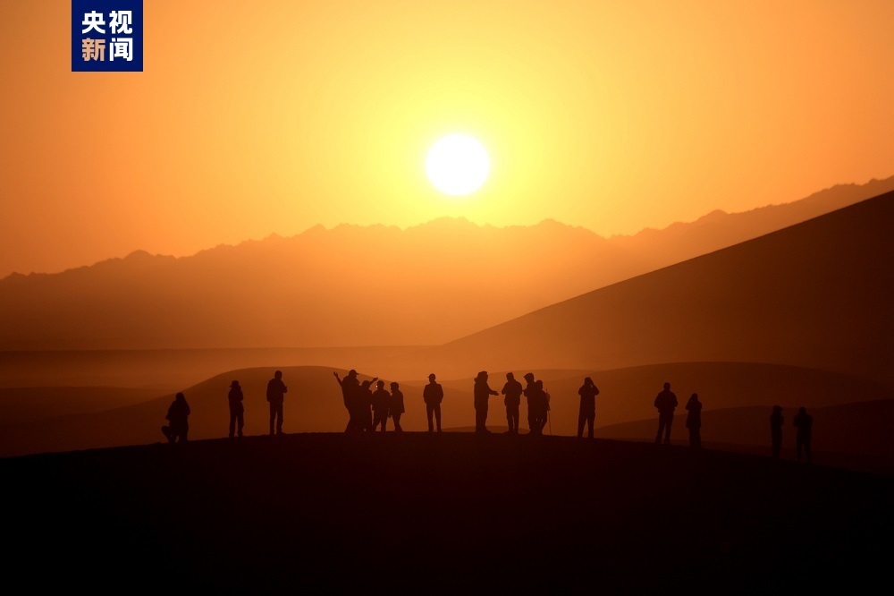 去鸣沙山月牙泉看日出吧 景区开放时间有调整 去鸣沙山月牙泉看日出吧 景区开放时间有调整