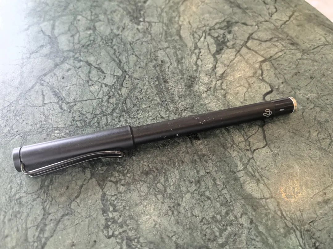 有学校推广“智慧笔”，家长：书包有30斤！更折腾人的是...