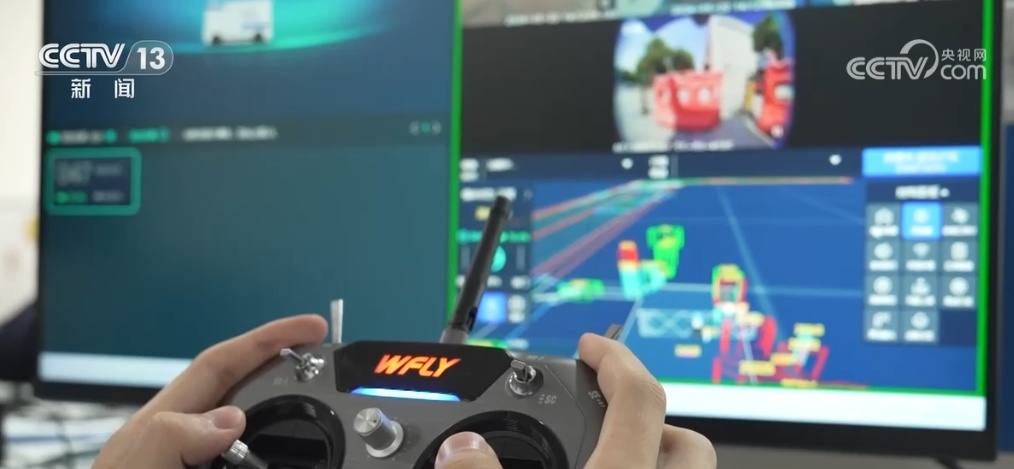 当新质生产力赋能就业市场 来看地图采集员如何给无人快递车装“大脑”