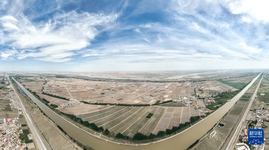 巴彦淖尔:黄河水润万顷田 巴彦淖尔:黄河水润万顷田