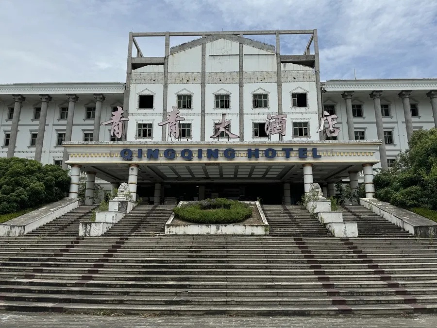 有2个迪士尼大!上海这座乐园废墟成网红打卡点 有2个迪士尼大!上海这座乐园废墟成网红打卡点